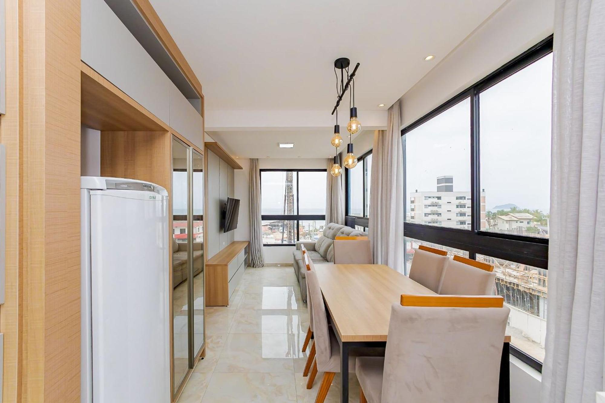 150m Da Em Um Fantastico Edificio Em Balneario Picarras