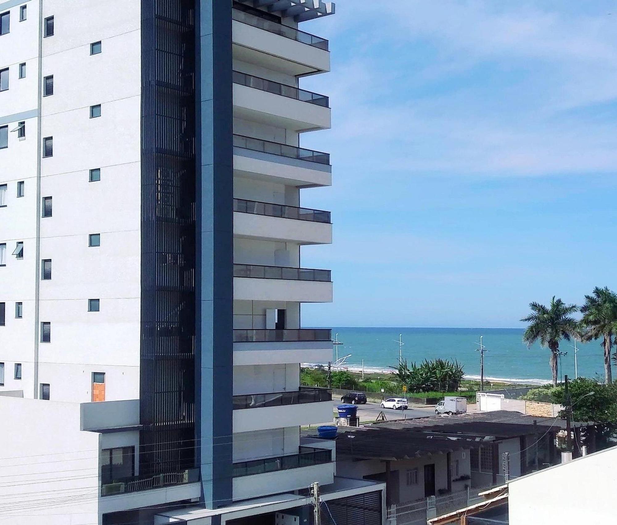 150m Da Em Um Fantastico Edificio Em Balneario * Piçarras