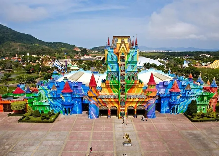 150M Da Praia Em Um Fantastico Edificio Em Balneario Picarras