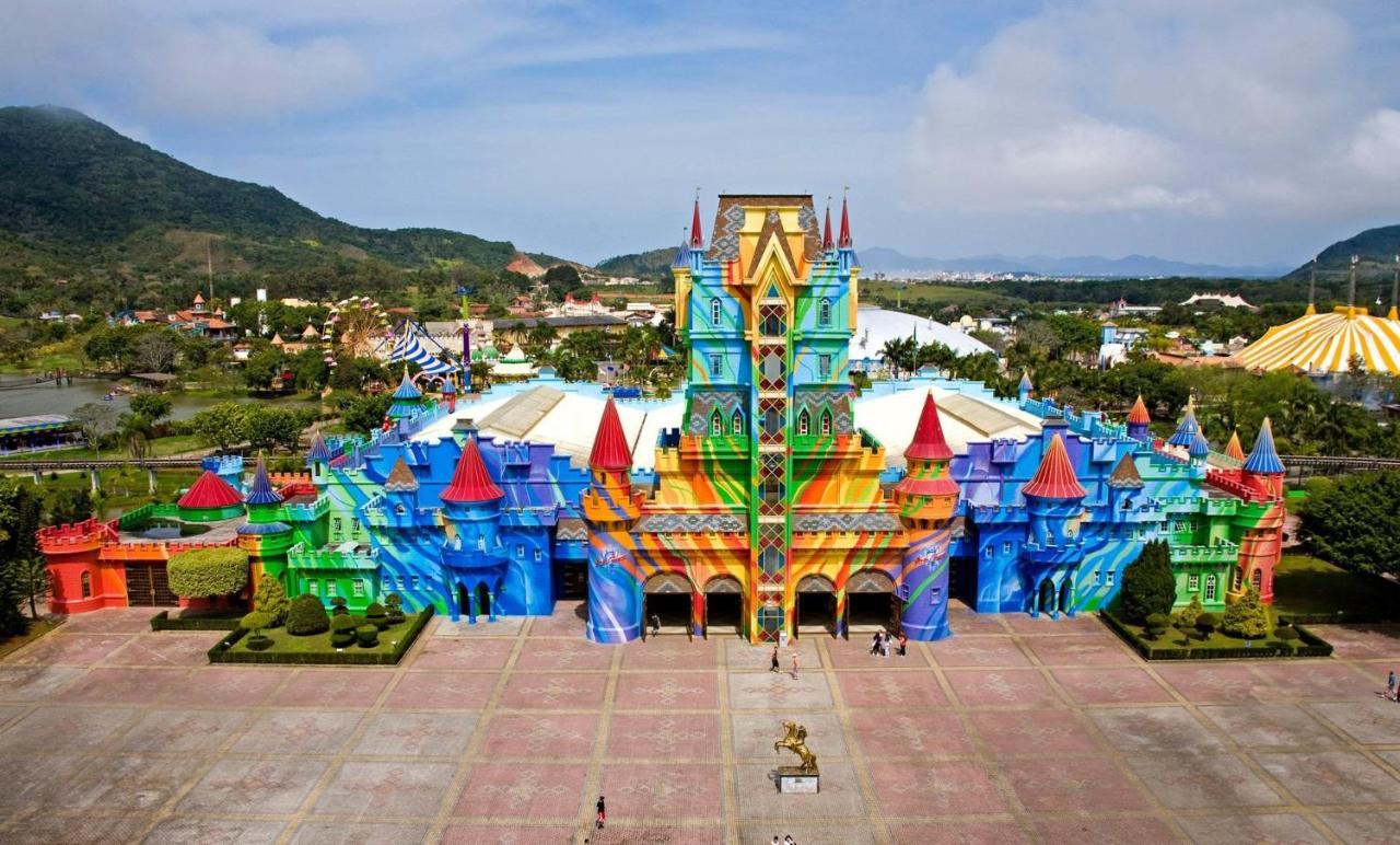 Apartment 150m Da Em Um Fantastico Edificio Em Balneario Picarras